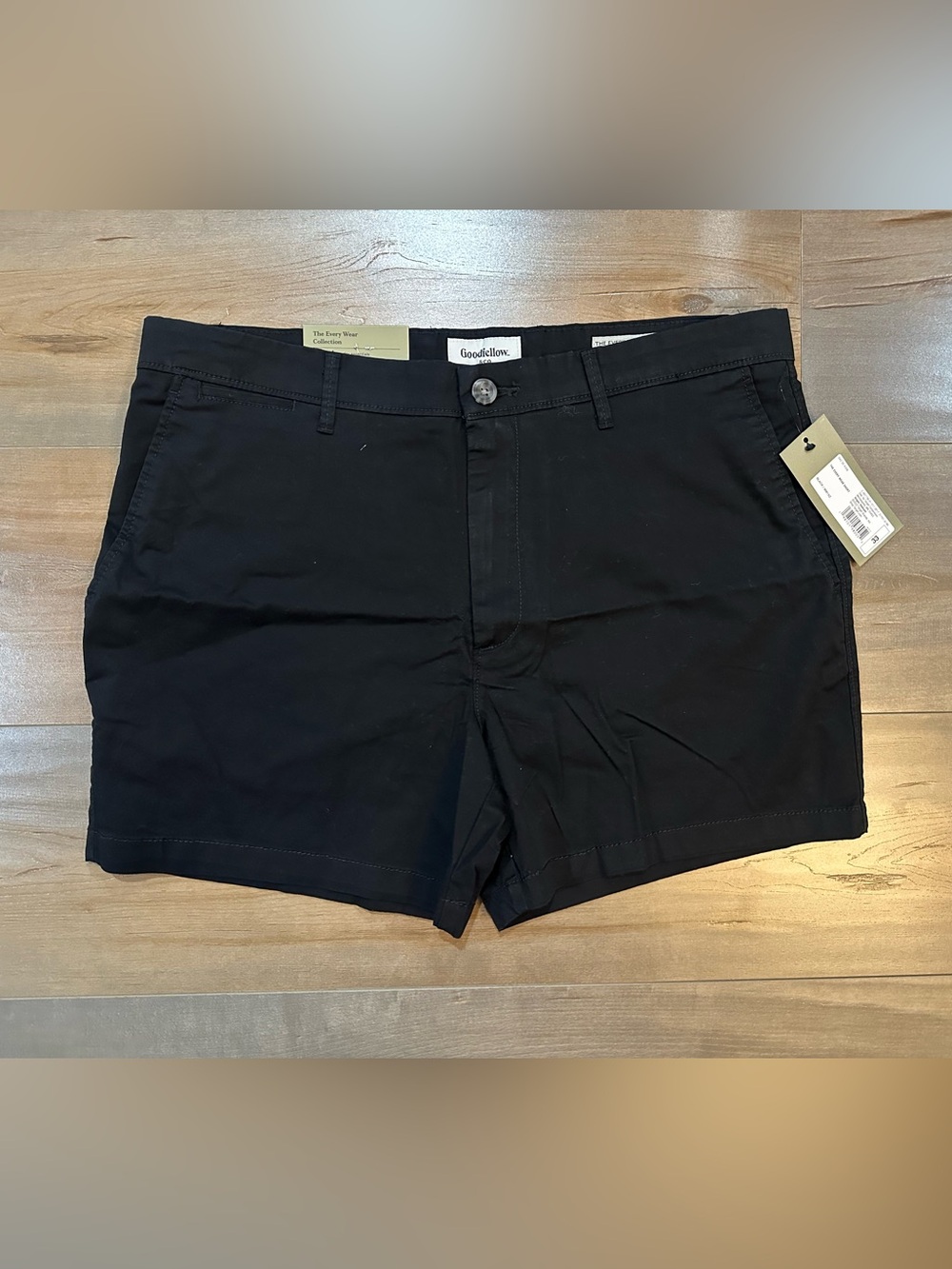 Goodfellow & Co The Every Wear Black Flat-Front Chino Shorts